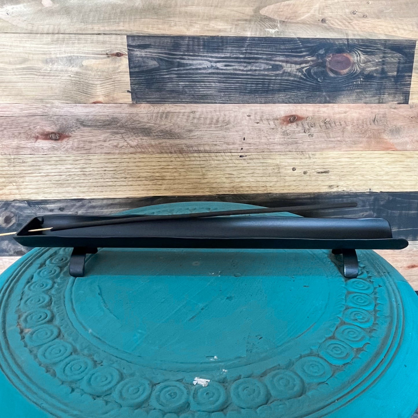 Black Metal Rounded Incense Holder