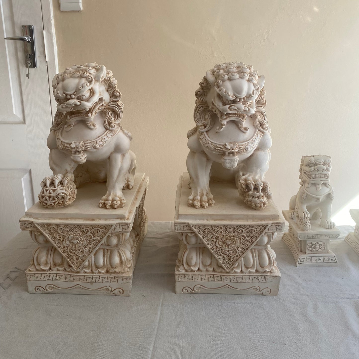 Extra Large Fengshui Foo Dogs Statue - 43cm