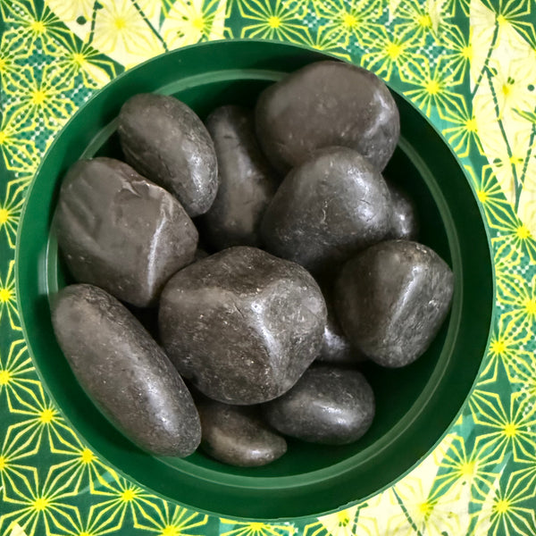 Black Pebbles Garden Stone - Crystal Geological