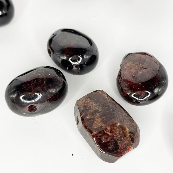 Garnet Tumble Stone Pendant - Crystal Geological
