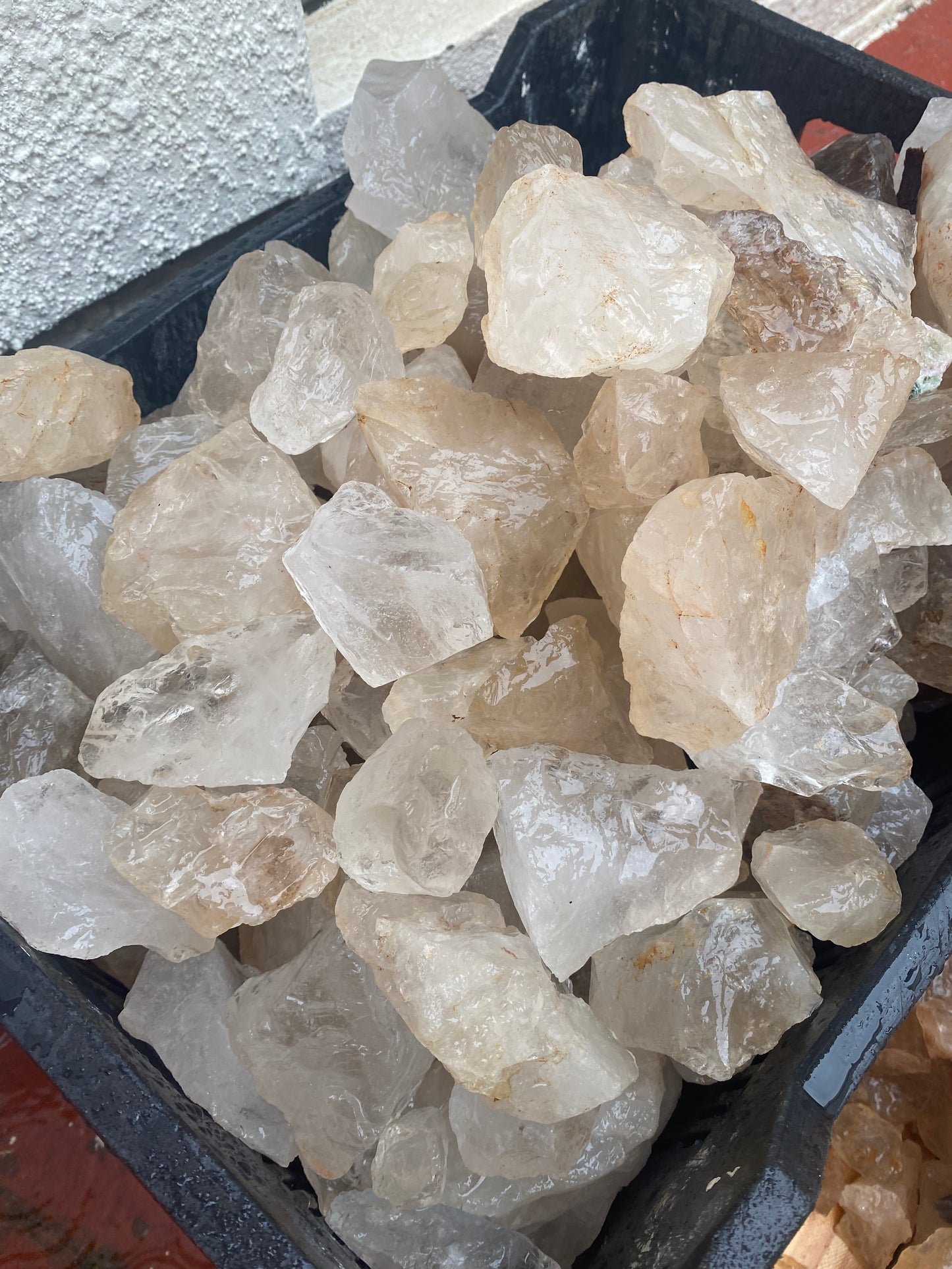 Rough Clear Quartz pieces - 1kg - Crystal Geological