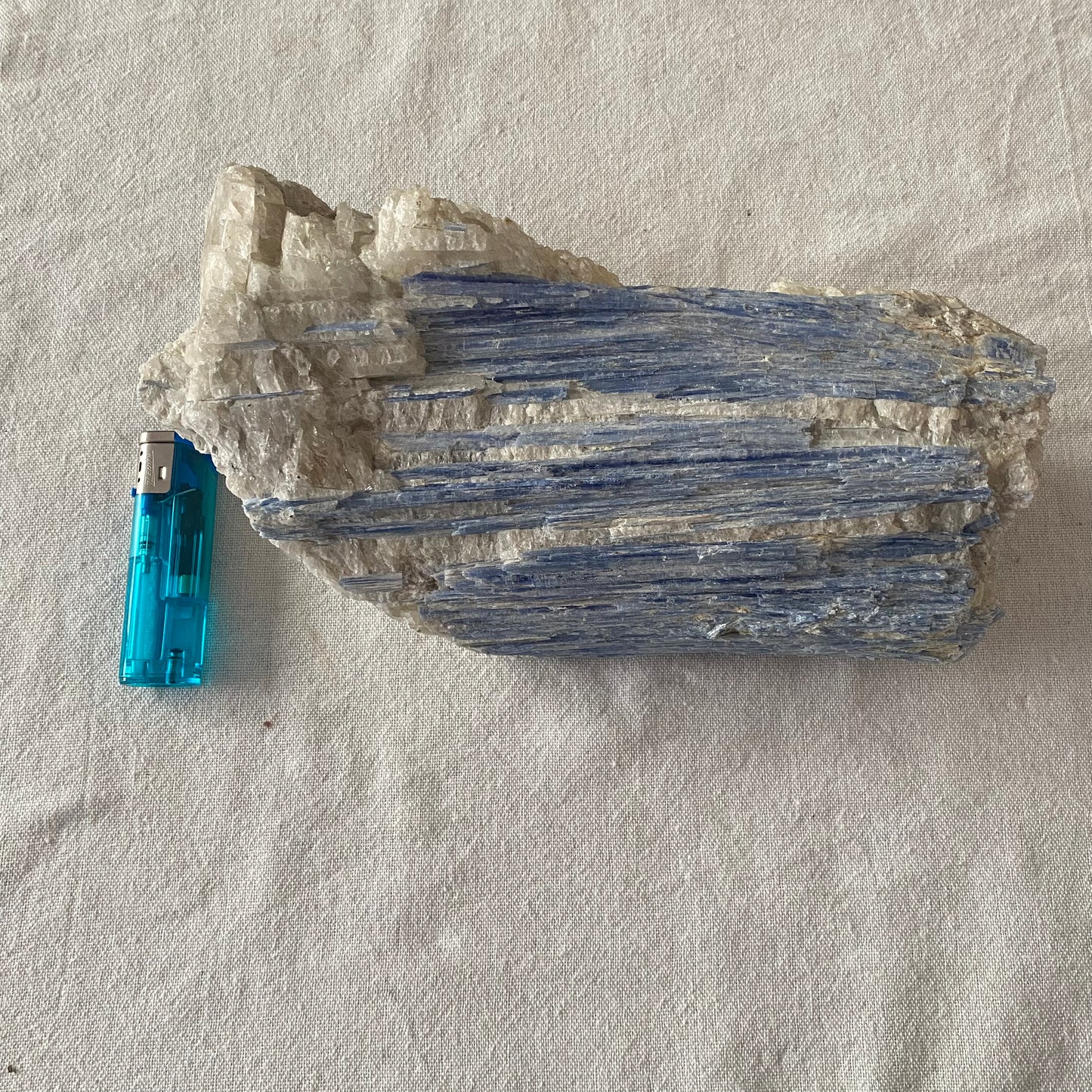 Blue Kyanite - 3,3kg